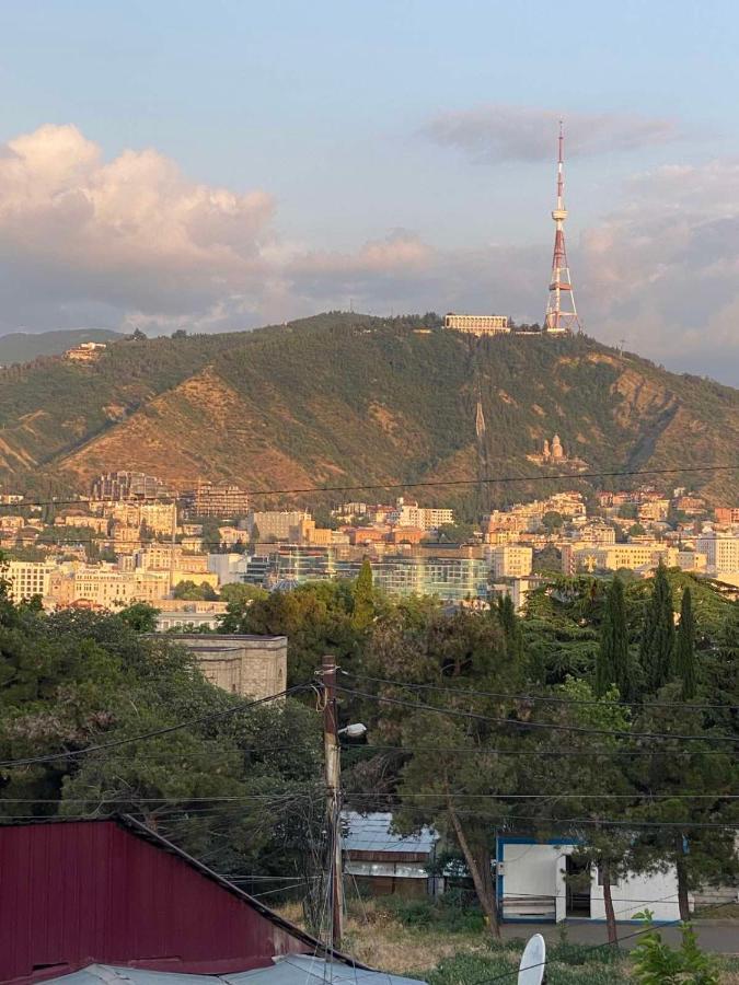K&N Guesthouse Tbilisi Bagian luar foto